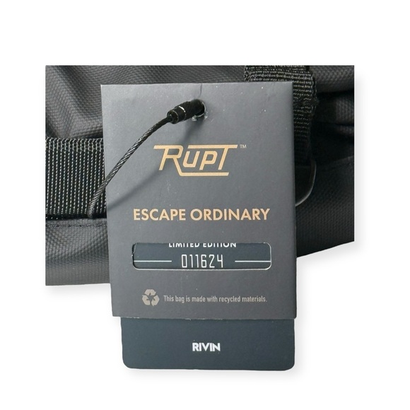 new Rupt ✪ Trex Special Edition Rivin 18L Tech Backpack ✪ Black ✪ Padded Trolley - Picture 6 of 16